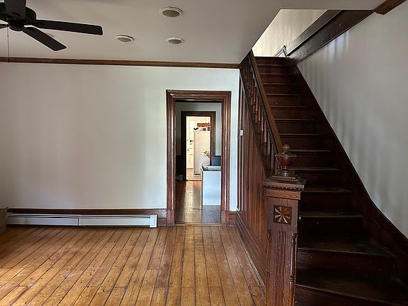 2nd image of 35 Prospect St #A