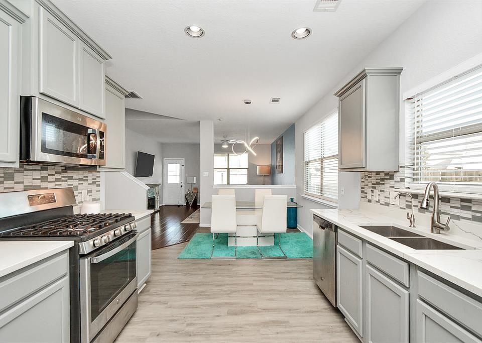 1st image of 21430 Vineyard Haven Ct