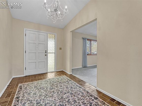 3rd image of 1167 Cenotaph Cir