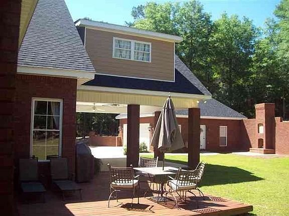 2nd image of 501 Laurel Breeze Dr