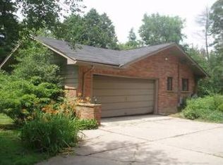 25350 W Thirteen Mile Rd, Franklin, MI 48025