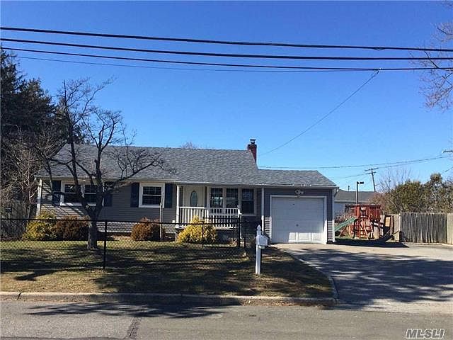 1st image of 3 Dollard Dr