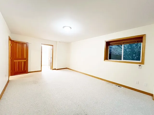 18533 Skog Ct NE — Photo 11