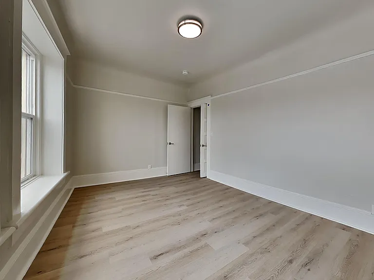 1128 Valencia St. — Photo 9