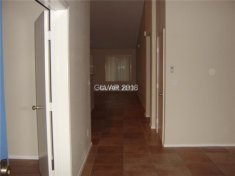 1st image of 487 Pearberry Ave #0