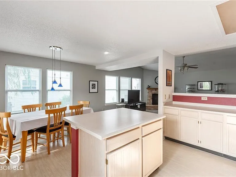 14277 Orange Blossom Trl — Photo 10