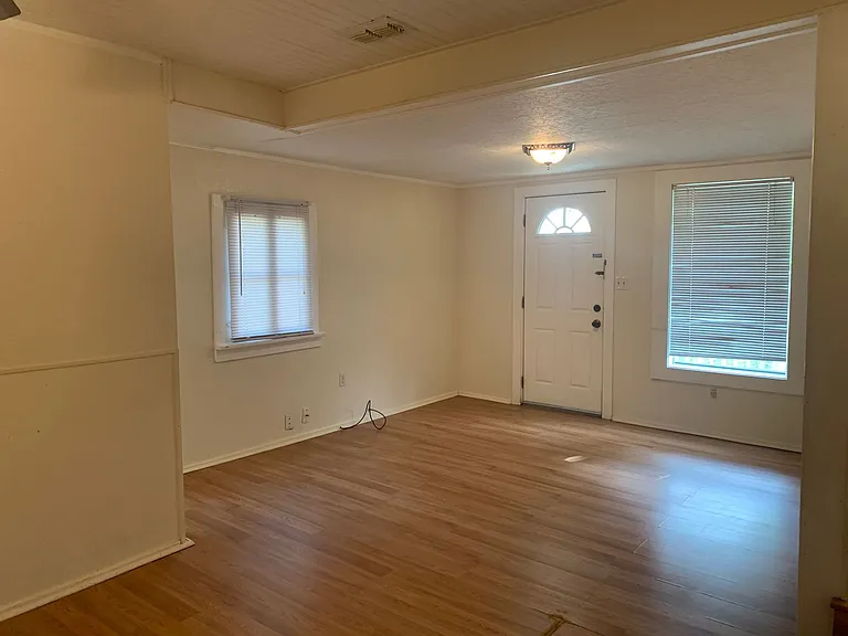 1420 New York Ave — Photo 5
