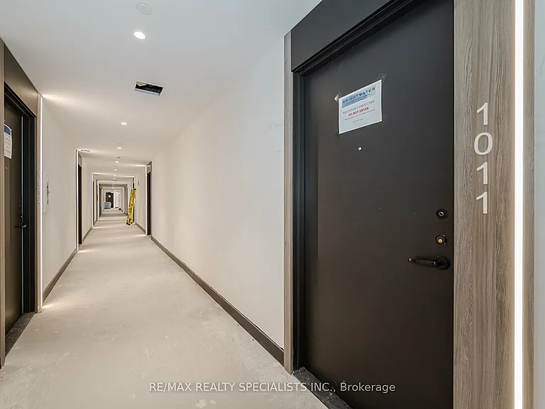220 Missinnihe Way #1011 — Photo 4