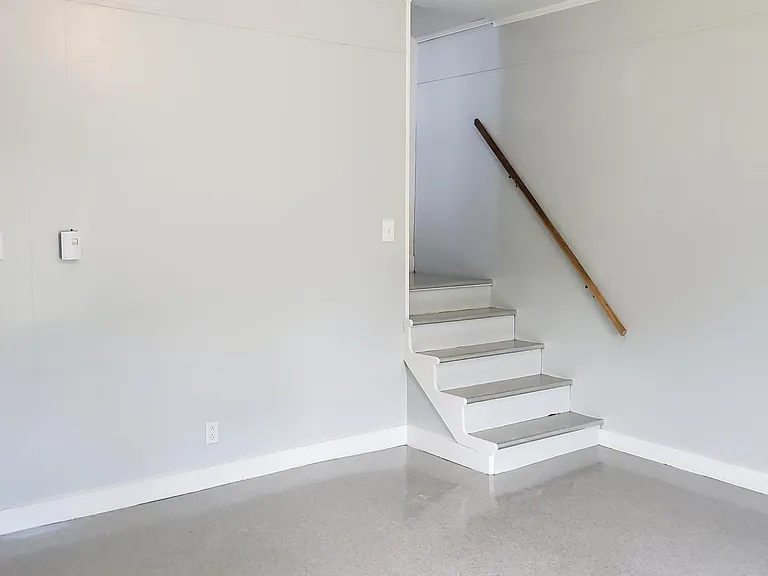 133 N 5th St — Photo 16