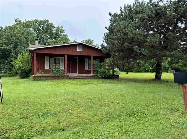 207 N Adams St, Milan, KS 67105