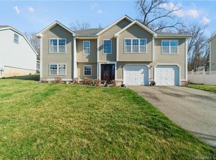 13 Ian Dr, Meriden, CT 06451