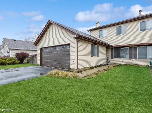 2885 Dorothy Dr, Aurora, IL 60504
