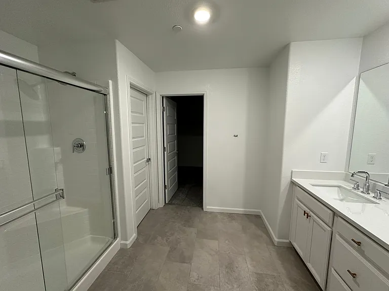1704 Bullock Dr — Photo 5