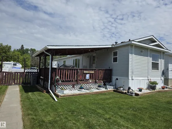 5012 53rd Ave, Breton, AB T0C 0P0