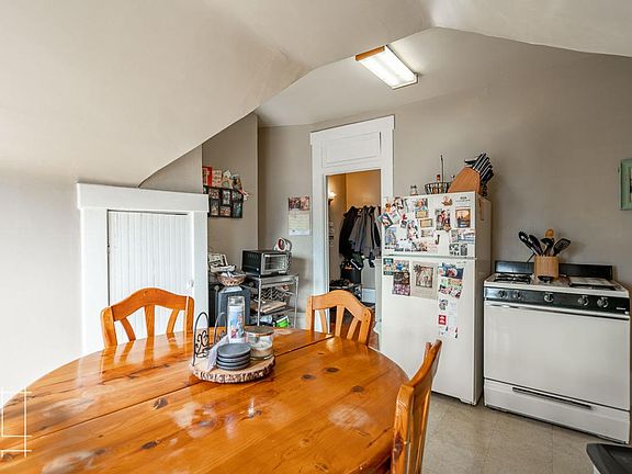 4th image of 100 W 6th Ave #1024