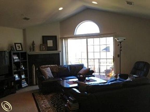 2nd image of 1205 Abigail Ct #1