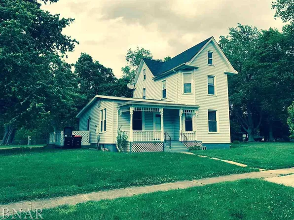 302 E Franklin St, Hudson, IL 61748