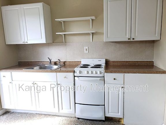 4th image of 3718 Henry Ave