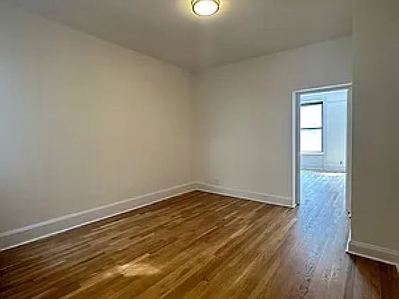 5th image of 315 W 54th St APT 17