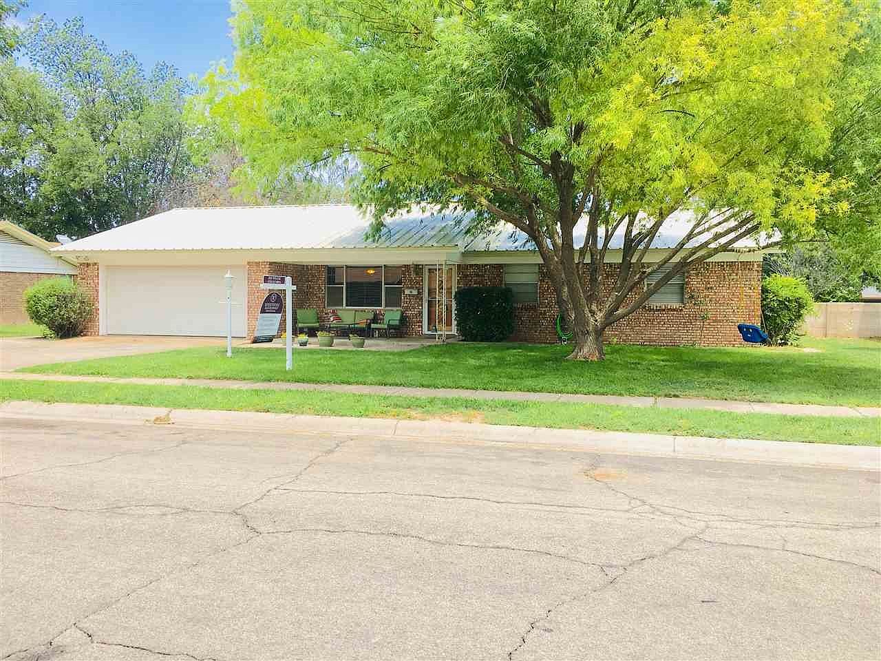 2513 Mimosa Dr, Roswell, NM 88201 | Zillow