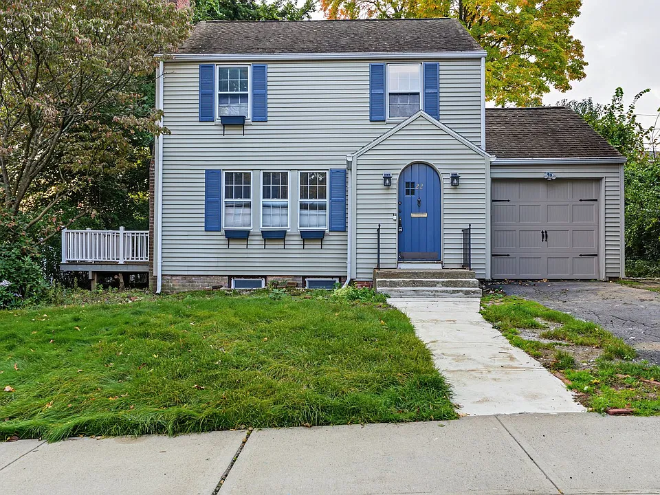 22 Anderson Ave