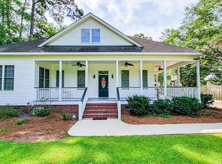 210 Oxford Dr, Walterboro, SC 29488