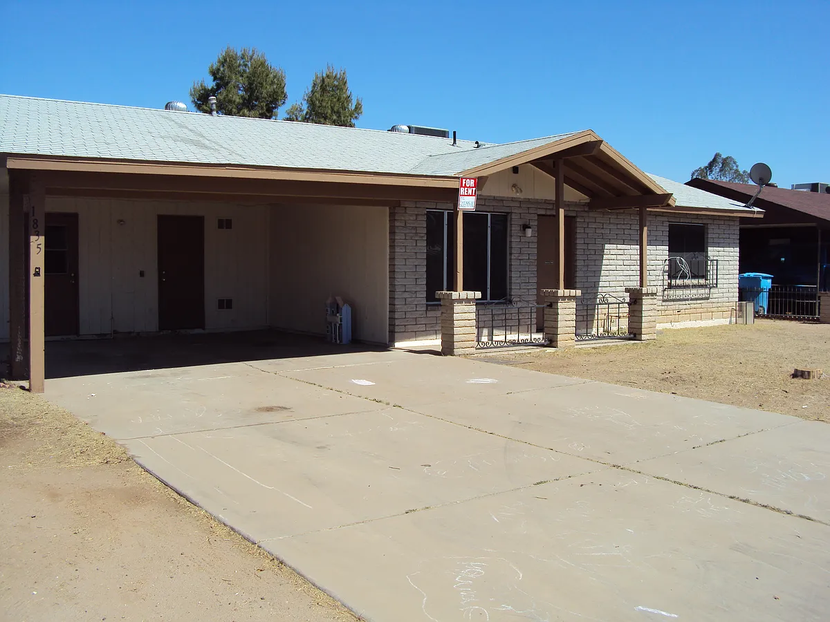 Building Photo - 1835 N 55th Ave