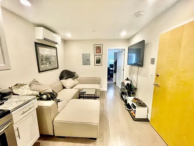 3 Stillman Pl #2 — Photo 4