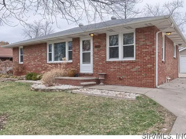 426 Sullivan St, East Alton, IL 62024