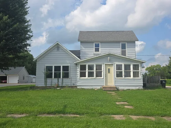 303 Estelle St, Dysart, IA 52224