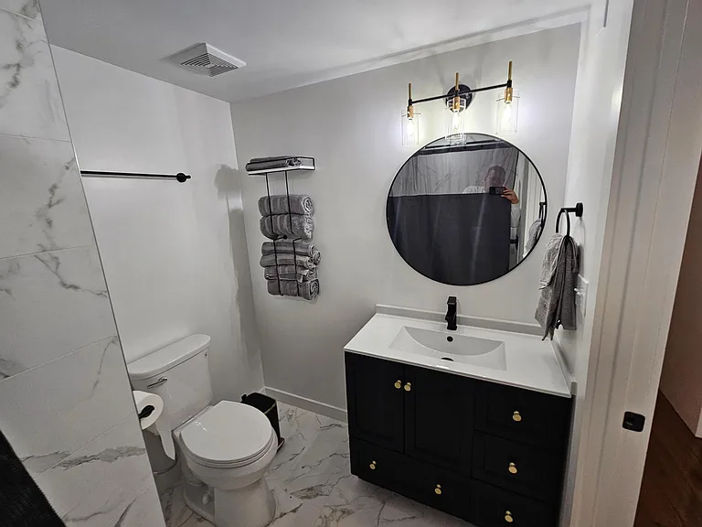 1425 Hopkins St NW #202 — Photo 6