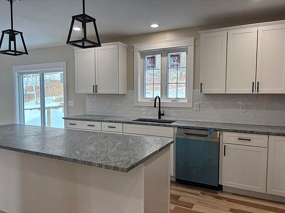 4th image of 101 Mitchell Road