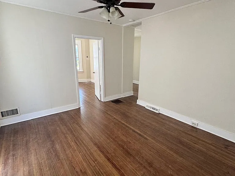 135 Washington Ave #1 — Photo 3