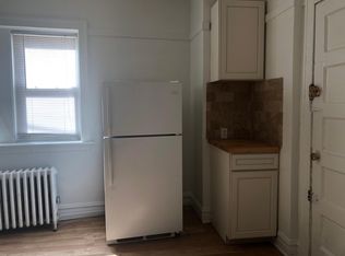 7400 N Rogers Ave, Chicago, IL 60626