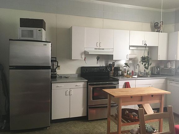 5th image of 117 W Pine St APT 2