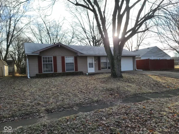 1908 Edgemont Way, Anderson, IN 46011