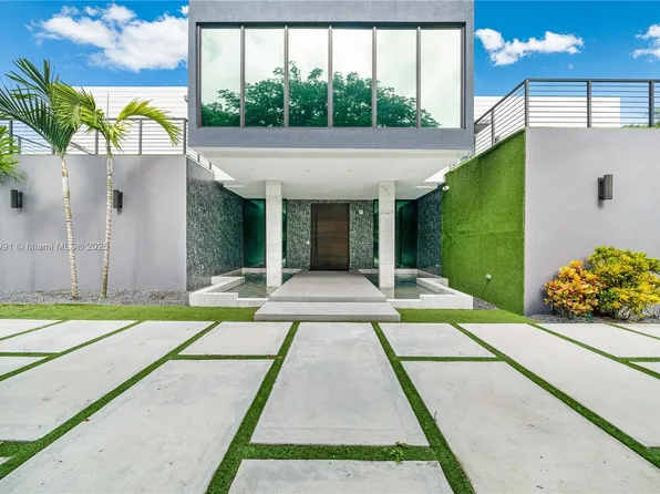 6695 SW 112th St, Pinecrest, FL 33156