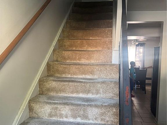 4th image of 1651 Darren Cir