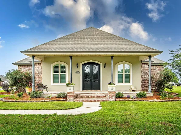 4118 Country Dr, Bourg, LA 70343