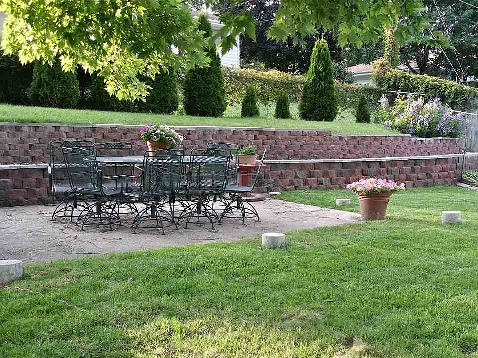 2nd image of 11634 Westwood Ln