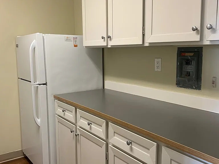 Irving Heights Apartments — Photo 82