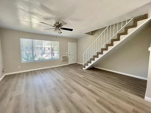 8259 Roy St — Photo 8