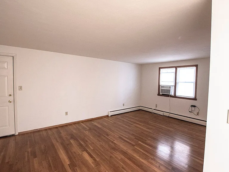 State Street Apartments — Photo 66
