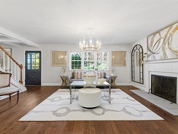 5th image of 347 McCoy Place Rd