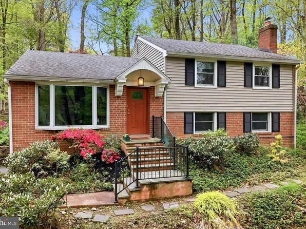 573 Brookwood Rd, Wayne, PA 19087