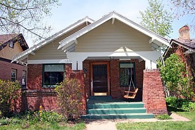 1st image of 221 S Corona St