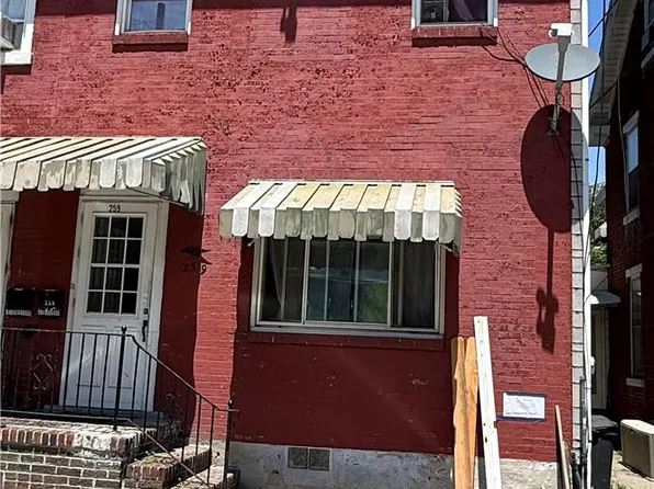 259 W Rowe St, Tamaqua, PA 18252