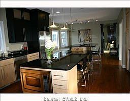 2nd image of 46 Brentwood Dr