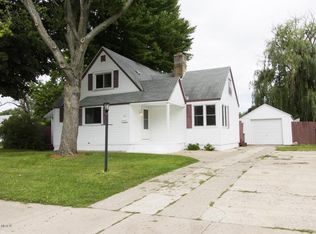 961 Bryant St SW, Wyoming, MI 49509