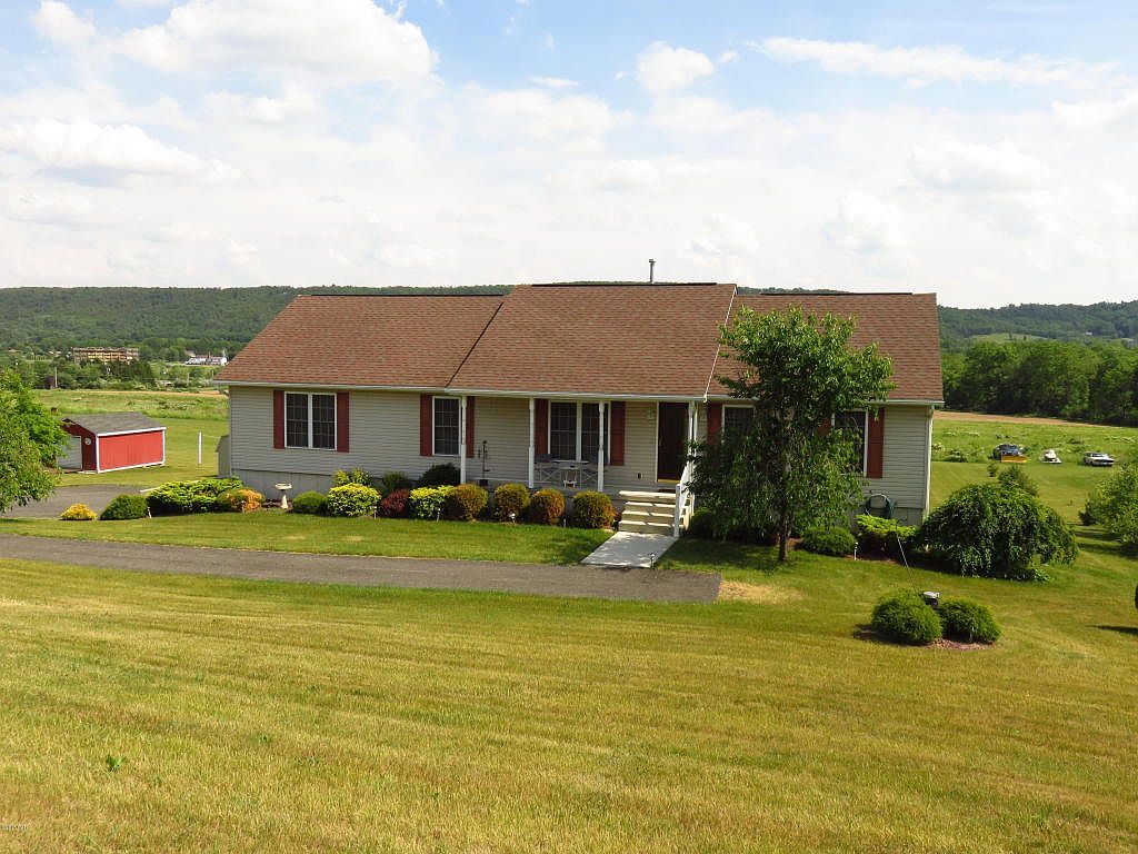 133 Mahoning Dr W, Lehighton, PA 18235 | Zillow